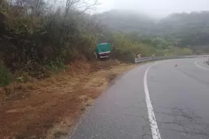 Cuesta del Totoral: camin se sali de la calzada