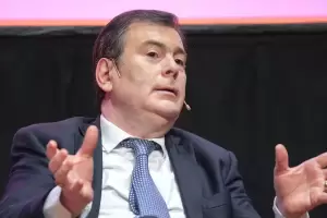 El gobernador Zamora fue internado en Santiago del Estero