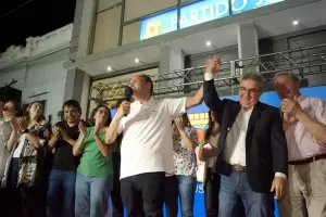 El oficialismo obtuvo un contundente triunfo en la provincia y retuvo la gobernacin