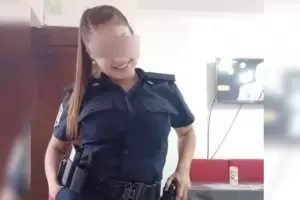 Polica le robaba los datos de las tarjetas a sus colegas y se los enviaba a su novio preso