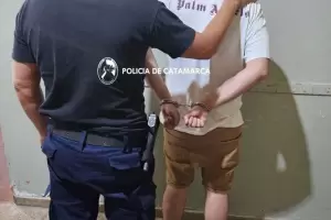 Intent� elrobo de un veh�culo y fue detenido