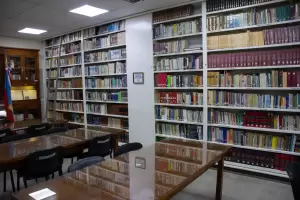 Inician los conversatorios sobre Democracia en la Biblioteca del Senado