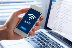 Estas son las razones por las que hay que desactivar el Wi-Fi del celular al salir de casa