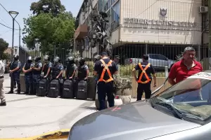 Catica protesta de taxistas contra UBER termin con un detenido