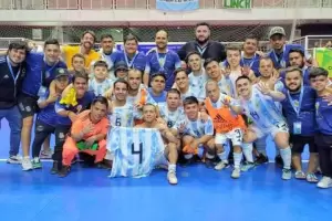 Con el catamarqueo Ayala, la Seleccin Argentina disputar la final del Mundial de Talla Baja