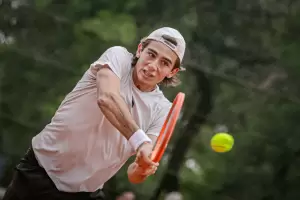 Manu La Serna culmin� su gira europea ITF