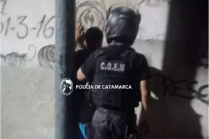 Detienen a sospechoso de un ilcito en la madrugada