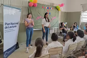 Jornada de "Historias x Leer" en la Escuela Primaria N195 "Revolucin de Mayo"