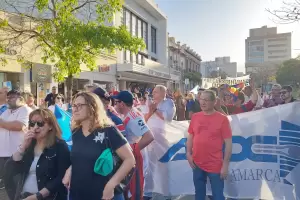 Nueva protesta de empleados pblicos para reclamar salarios dignos al Gobierno