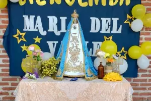 La Virgen en el Concejo Deliberante de Valle Viejo y la escuela municipal N 1
