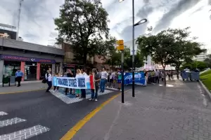 Trabajadores estatales continan exigiendo salarios dignos y participar de paritarias