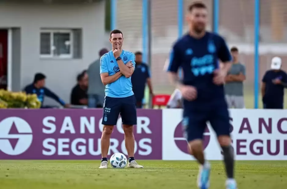 Scaloni y Messi, una pareja ganadora (REUTERS/Agustin Marcarian)