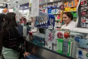 Gobierno se reune con los laboratorios tras los fuertes aumentos en medicamentos