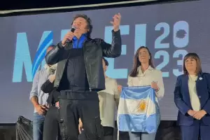 Ante una multitud, Javier Milei cerr� su campa�a en C�rdoba: "Este domingo comienza el camino de la reconstrucci�n"