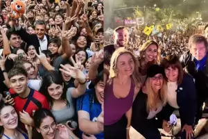 Con acusaciones cruzadas, Sergio Massa y Javier Milei cerraron sus campa�as