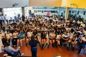 Dictaron taller de grooming en la escuela Jorge Newbery