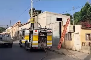 Bomberos lograron sofocar un principio de incendio en Capital