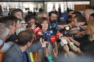 Bullrich denunci irregularidades en algunas mesas y no sabe si ir al bnker de Milei