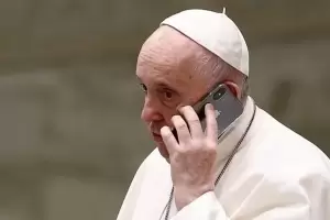 El Papa Francisco llam a Milei para felicitarlo por su victoria en el balotaje