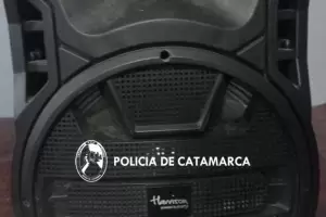 Aprehendieron a dos masculinos y secuestran un parlante