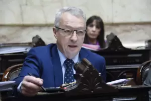 Manzi: "Un bono no tapa la miseria de los Empleados Pblicos"