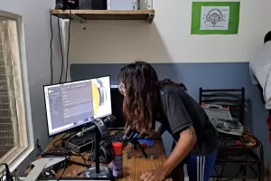 Educacin repar y puso al aire dos radios escolares en Capital