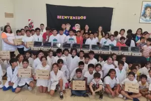 Educacin entreg computadoras en la Unidad Institucional N1 Ribera del Valle