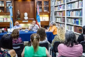 Se concret la cuarta charla por 40 aos de Democracia