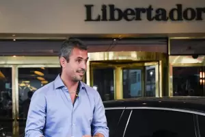 Menem, en su primera declaraci�n: "No hay plata. Manos a la obra y a trabajar"