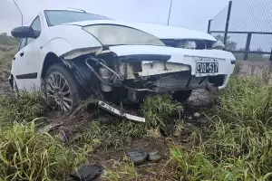 Perdi el control de su vehculo y termin en un descampado