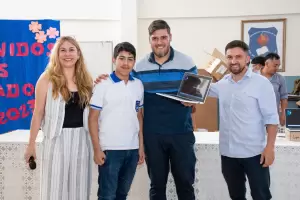 Se entregaron 250 netbooks a alumnos de la Secundaria N47