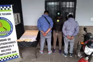 Detienen a catamarqueos por intentar sobornar a policas de Tucumn