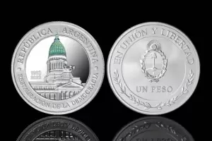 El Banco Central emiti una moneda de plata para conmemorar el 40 aniversario de la Restauracin de la Democracia