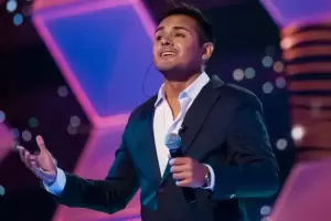 Para emocionarse: Nico Reyna le cant a la Virgen del Valle