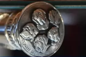 El curioso detalle del bastn de Javier Milei