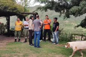 Seguridad decidi la evacuacin de  los vecinos afectados por el alud en El Lindero