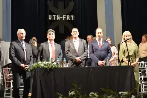 El vicegobernador Dusso estuvo presente en la asunci�n del nuevo decano de la Universidad Tecnol�gica de Tucum�n