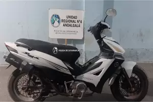 Recuperan moto sustrada en Andalgal