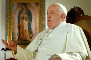 El Papa Francisco es diagnosticado con neumona bilateral