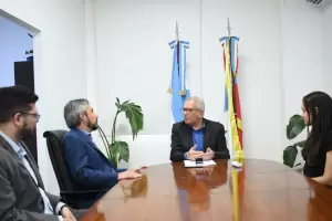 Convenio de cooperacin del Gobierno con la Facultad de Derecho de la UNCA