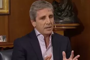 Caputo asegur que el objetivo sigue siendo dolarizar