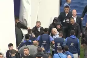 Milei ya vot en La Bombonera