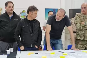 Kicillof declar el estado de emergencia y duelo por tres das luego del temporal en Baha Blanca