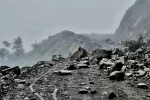 Por importantes derrumbes, inhabilitaron la Ruta n 14