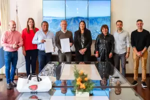 Catamarca firm un convenio de cooperacin en materia turstica y cultural con Villa Carlos Paz