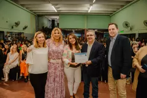 Jalil particip de la entrega de certificados de la Fundacin Educando