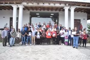 50 familias conforman cooperativas y se insertan al mercado del trabajo