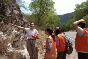 Resolucin oficial favorable para la carrera de Geologa