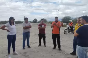 Fabiola Segura visit la zona afectada por la creciente extraordinaria