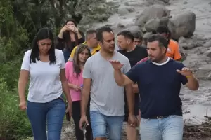 Rincn y Sijn comenzaron a ser abastecidos con agua y habr pasos "provisorios en tres das"